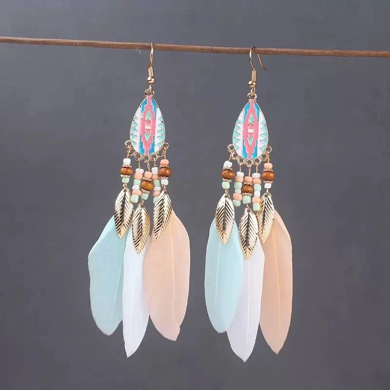 Aros Largos Boho con Pluma y Borlas