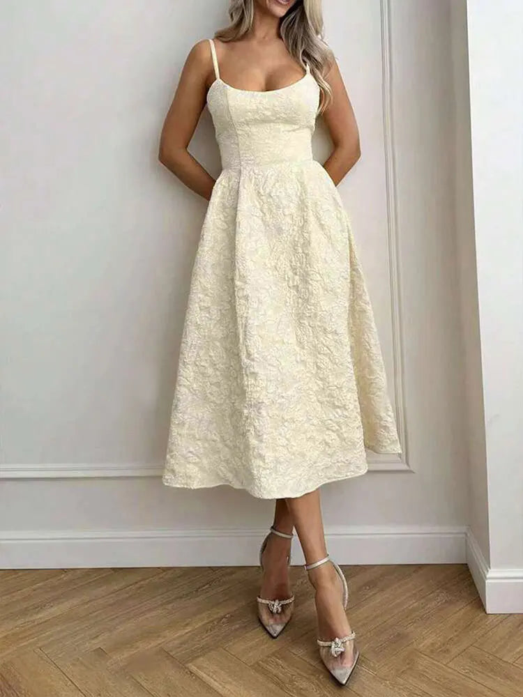 Vestido Largo Línea A con Tiritas y Espalda Descubierta