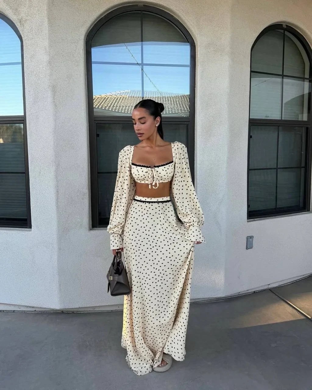 Conjunto Top Lunares y Falda Línea A