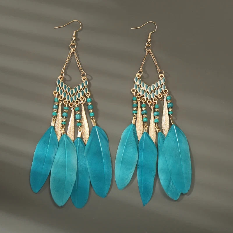 Aros Largos Boho con Pluma y Borlas