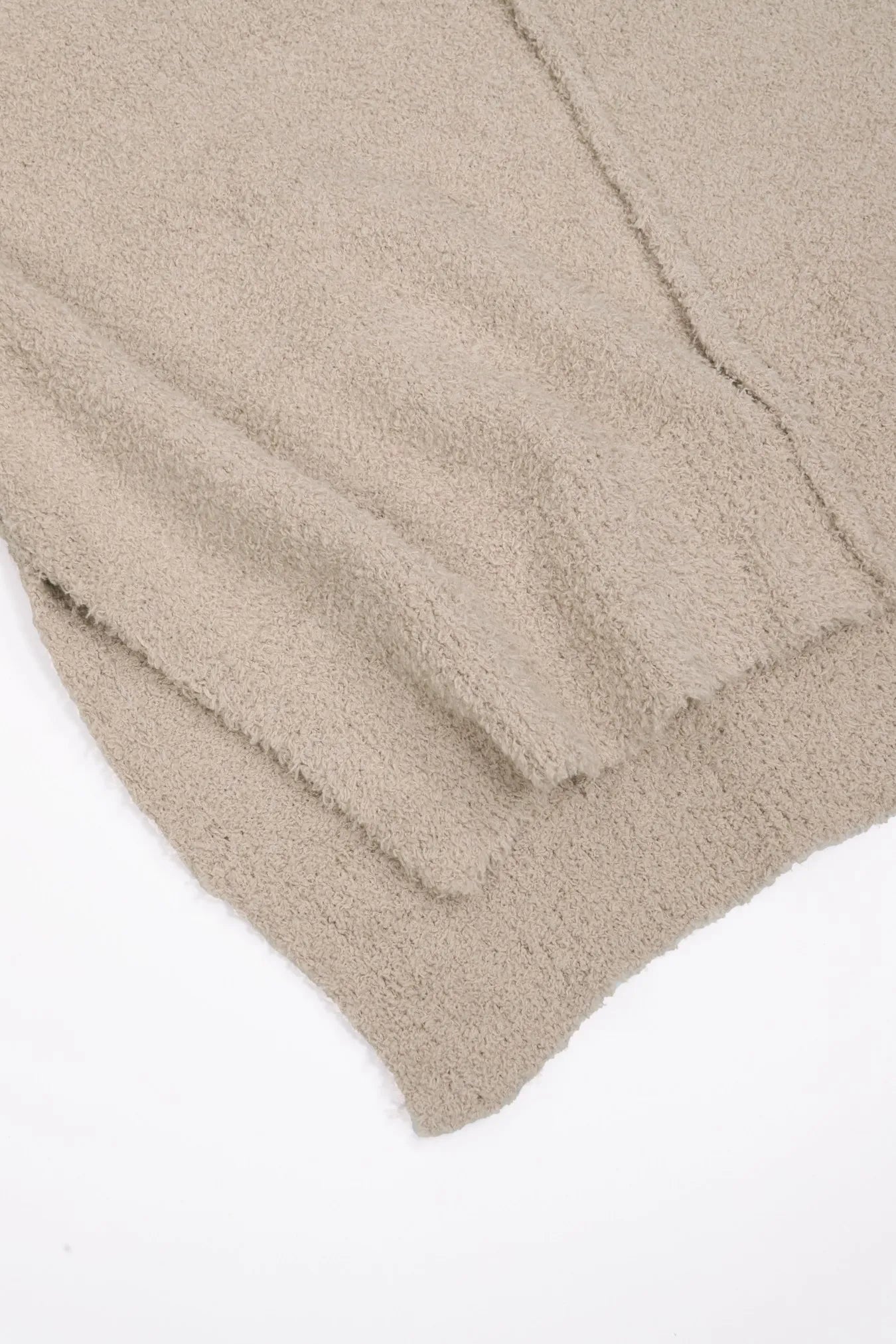 Conjunto Tejido Beige Oversized Medio Cierre y Wide Leg