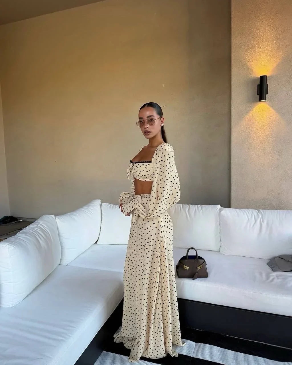 Conjunto Top Lunares y Falda Línea A