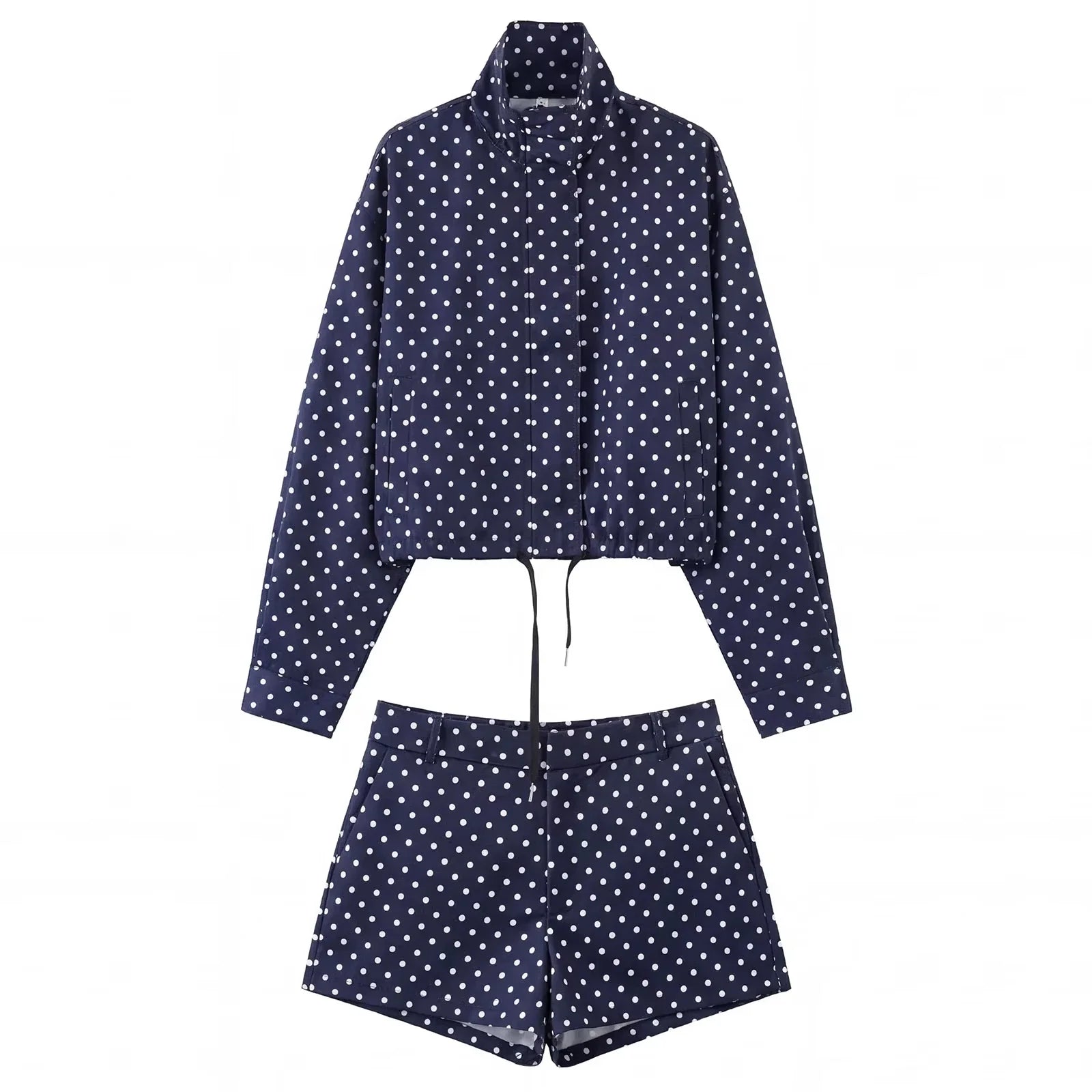 Conjunto Campera con Lunares y Short Cuello Alto