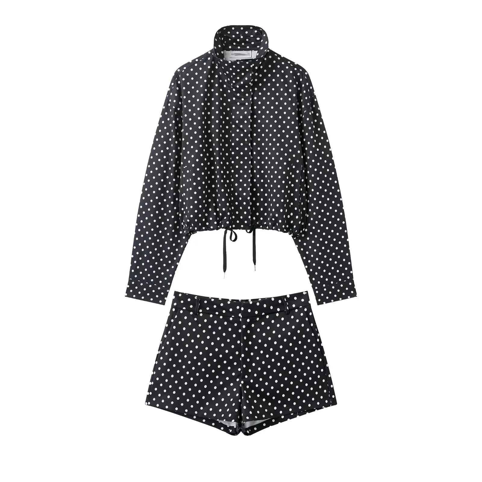 Conjunto Campera con Lunares y Short Cuello Alto