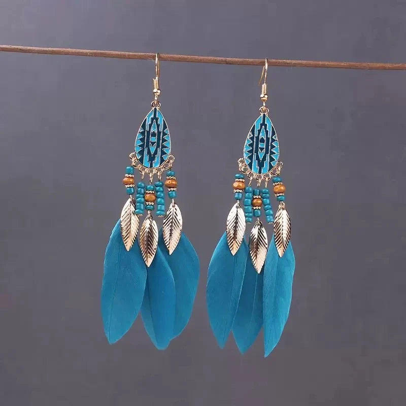 Aros Largos Boho con Pluma y Borlas