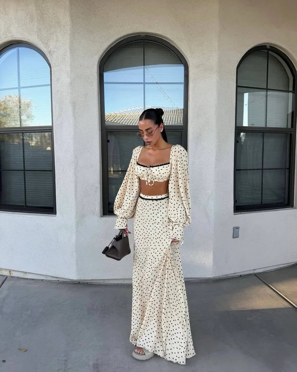 Conjunto Top Lunares y Falda Línea A