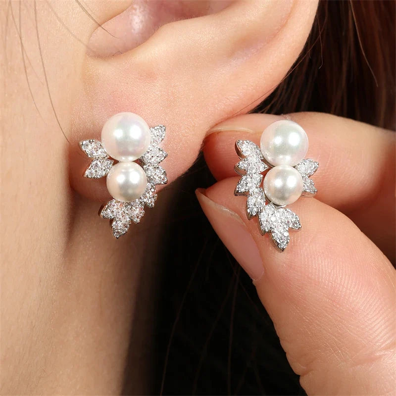 Aros Stud con Perla y Zirconia Forma de Hoja