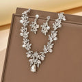 Set de Collar y Aros con Gota de Agua (3 Piezas)