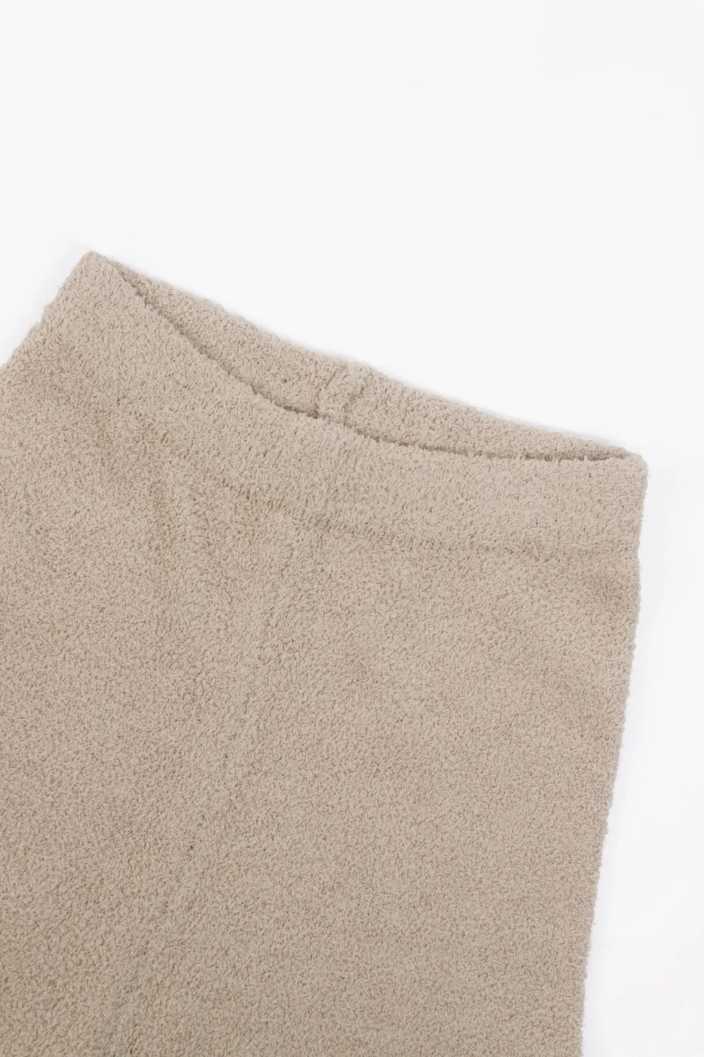Conjunto Tejido Beige Oversized Medio Cierre y Wide Leg
