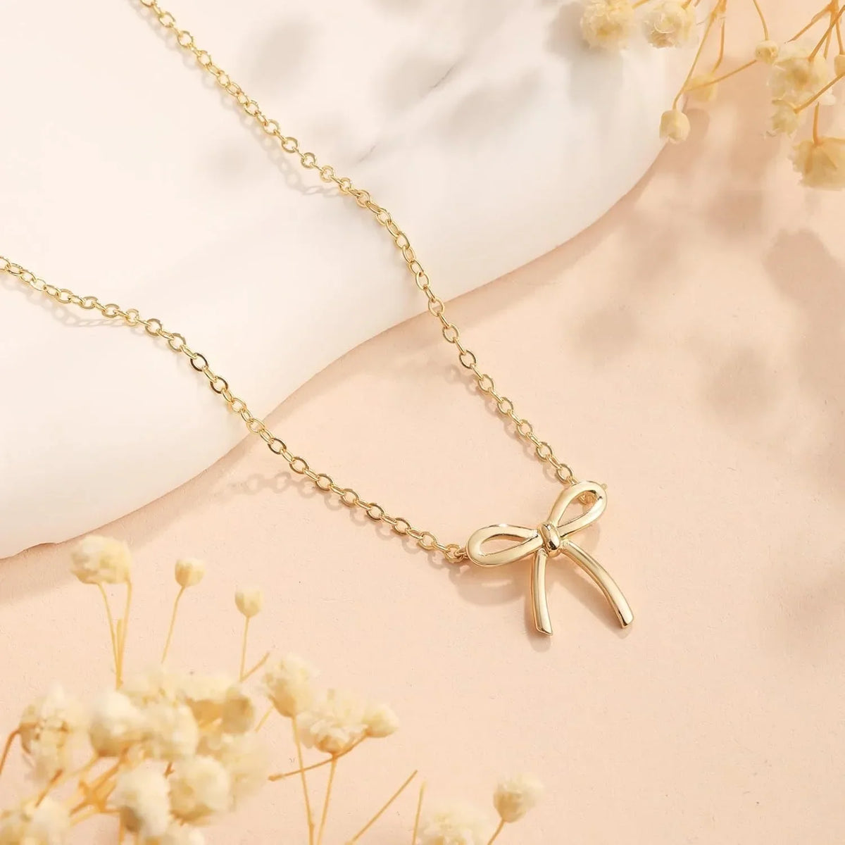 Collar con Dije de Moño Bow