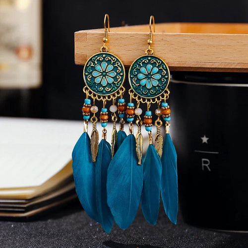 Aros Largos Boho con Pluma y Borlas