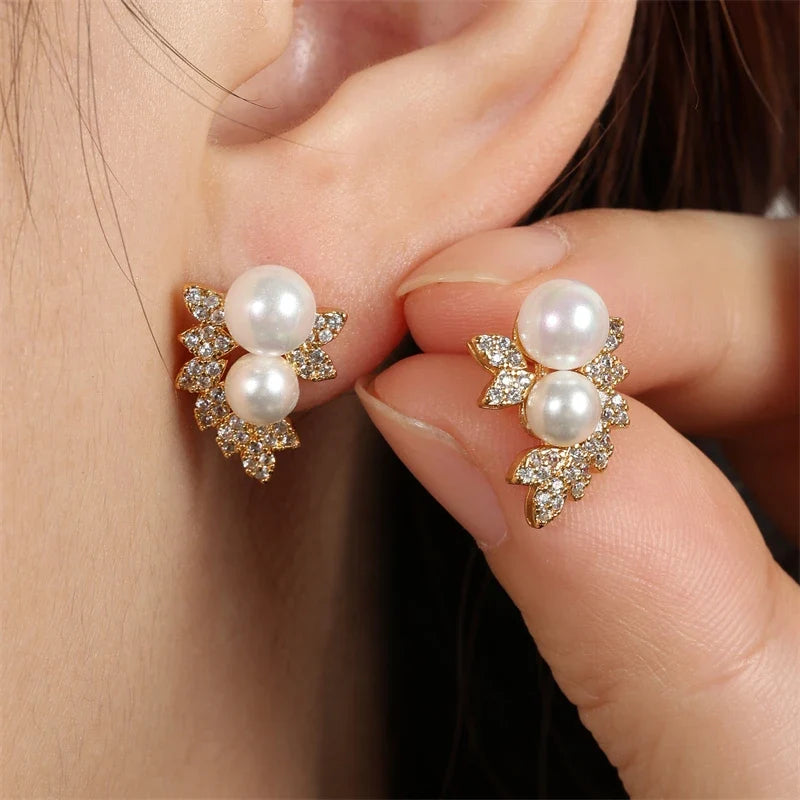 Aros Stud con Perla y Zirconia Forma de Hoja