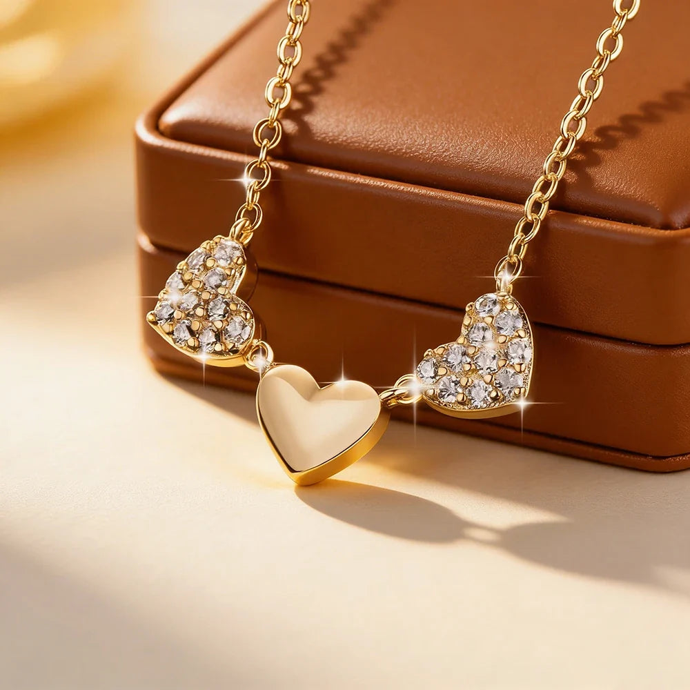Collar 14K Gold Filled con Tres Corazones de Moissanita